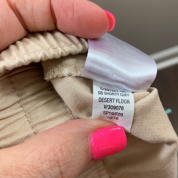 Old Navy Khaki Drawstring Pull-up Shorts - Picture 4 of 5